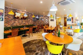 Bloom Hub l Guindy - Restaurant