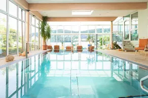 SEEGLÜCK Hotel Forelle Superior - Piscina