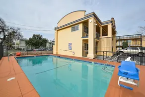 Americas Best Value Inn - Chico - Piscine