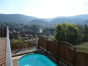 La Colline aux Yeux Doubs - Pool