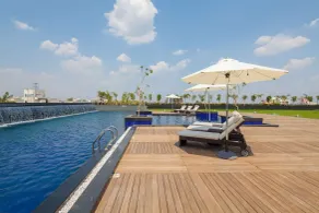 Balaji Sarovar Premiere - Piscine