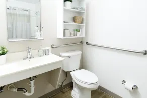 InTown Suites Extended Stay Decatur AL - Bathroom