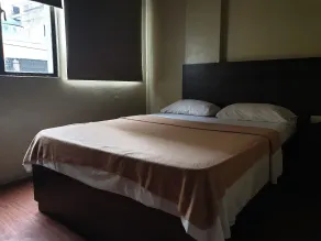 OYO 1011 First Hotel - Zimmer