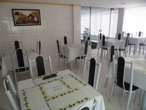 Euro Plaza Hotel - Restaurant