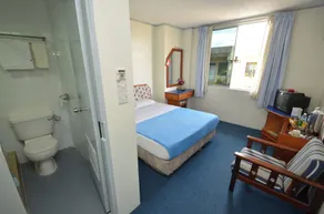 Hotel O Lutana - Chambre