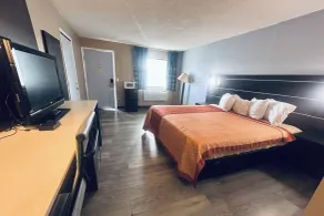 Residential Suites Blue Springs by Hotel O I 70 - Zimmer