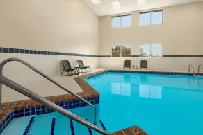 Baymont by Wyndham Blackwell I-35 - Piscine