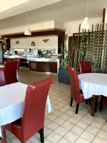 Brit Hotel Essentiel Moulins Avermes - Restaurant