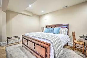 Boonsboro Studio w/ Wood-Burning Fire Pit! - Interiör