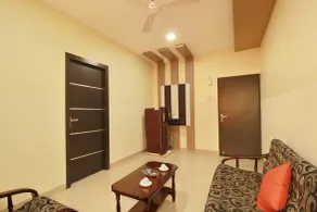 Capital O Rj Grand - Room