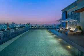 Navi Mumbai Marriott - Pool