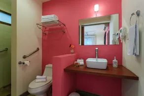 Art 57 Hotel - Adults Only - Bathroom