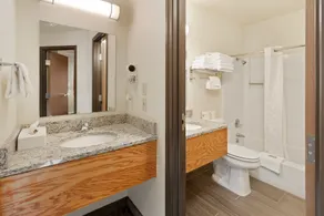 Black Hills Luxury Suites - Salle de bain