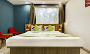 Treebo Mall View, DLF Phase II - Room