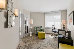 Roundhouse Suites - Chambre
