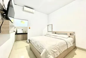 Belvilla Dedyluminous Near Sunset Beach Tanah Lot - Room