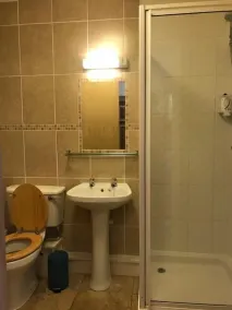 The Tayleur Arms - Bathroom