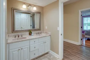 Quiet Marion Getaway with Fireplace! - Intérieur