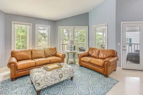 Marina & Pool: Roomy Golf-view Home in Southport - Innenbereich