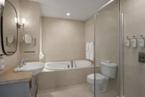 Best Western Premier Hotel Aristocrate - Bathroom