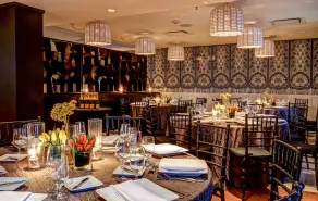 Kimpton Surfcomber Hotel by IHG - Restaurant