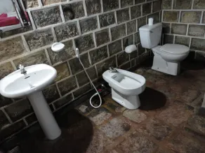 Castlereigh Holiday Bungalow - Badezimmer