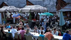 Camping le Paisserou - Chalets - Restaurant
