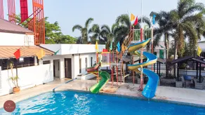 Quezon Premier Hotel Candelaria - Pool