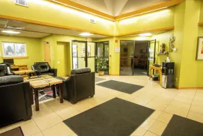 Coratel Inn and Suites By Jasper River Falls - Recepción