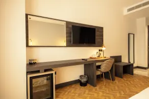 V Center Hotel - Room