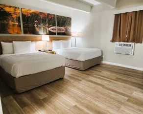 Days Inn by Wyndham Denver Downtown - Room