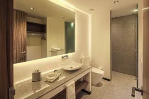 Kharma Suites - Bathroom
