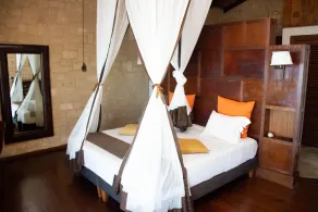Demeure de la Compagnie Générale des Huiles Précieuses - Room