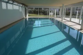 Indoor Swimming Pool, Sauna, Fitness, Private Gardens, Spacious Modern Apartment - Pool