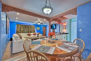 Cozy 'Blue Adobe' w/ Steam Room 2 Mi. from Taos! - Interiør