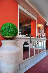 Häuser der Villa Italia - Rezeption