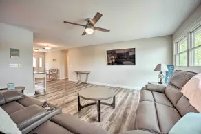 Pet-friendly Grass Lake Retreat w/ Game Room! - Interiør