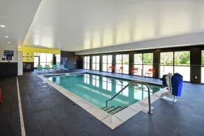 Tru by Hilton Sterling Heights Detroit - Piscine