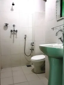 Mount Annapurna Guest House - Bathroom