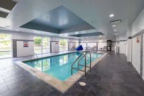 Hampton Inn & Suites Greensboro/Coliseum Area - Pool
