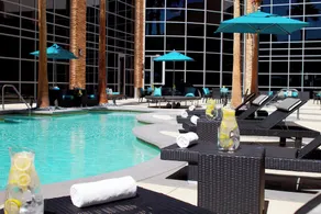 Renaissance Las Vegas Hotel - Piscine