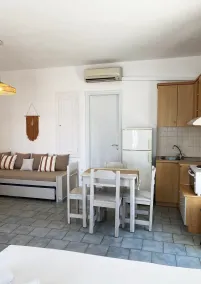 Agnadi Syros Beachfront Studios & Rooms - Chambre