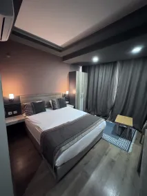 The Montana City Hotel - Room