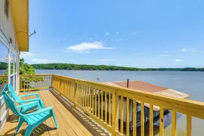 Deck w/ Covered Dock! Lakefront Ozark Cottage - Interiør