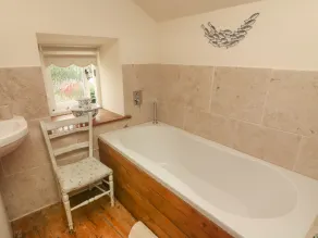2 Storrs Cottages - Bad
