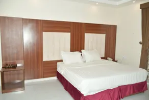 Al Taj Towers Hotel Apartments - Room