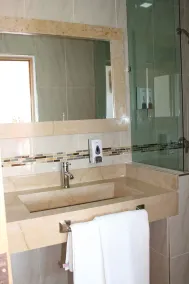 Hotel Los Pinos Express - Bathroom