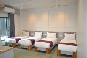 Hotel Sweet Time Restaurant And Banquet  - Quarto