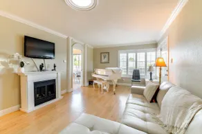 Easy SF Bay Access: Updated San Pablo Duplex - Interior