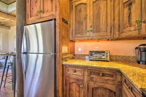 Close to Trails! Phoenix Gem w/ 2-tier Patio & BBQ - Innvendig